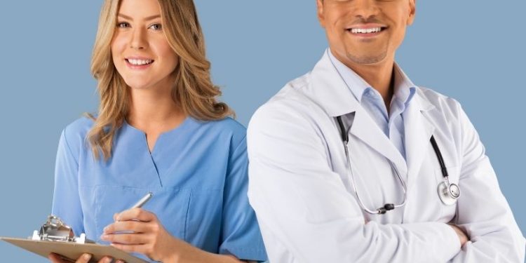 Mangel an Ärzten und Pflegekräften – so kann das Problem gelöst werden