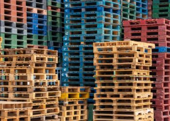 Bewegen Sie mühelos schwere Lasten mit einer mobilen Laderampe