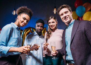 Ratgeber: Mitarbeiterfest organisieren: Tipps & Ideen für ein erfolgreiches Fest