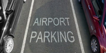 Urlaub ohne Stress: Clever parken an Flughäfen Österreichs