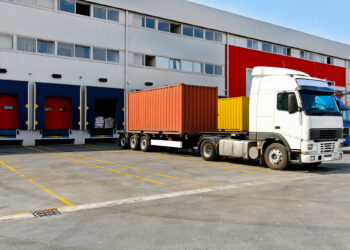 Effiziente Verladesysteme als Klimafaktor: Wie moderne Laderampen den CO₂-Fußabdruck österreichischer Logistikzentren senken